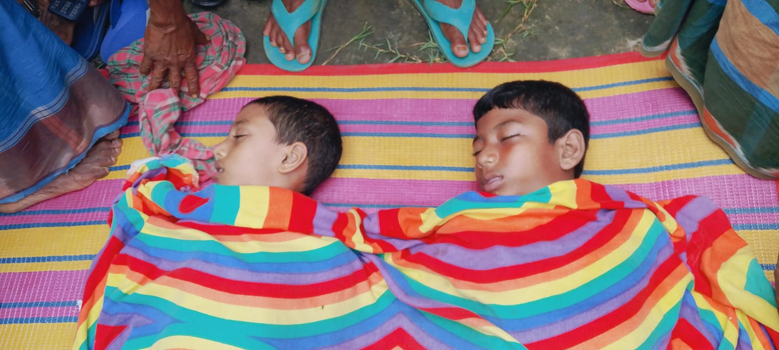 কালিগঞ্জের পল্লীতে পানিতে ডুবে দুই শিশুর মৃত্যুঃ এলাকায় শোকের মাতম